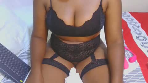 Snapshot of sexymompie chatting on 12-05-24, 08:33 CANDY online show from 12-05-24, 08:33