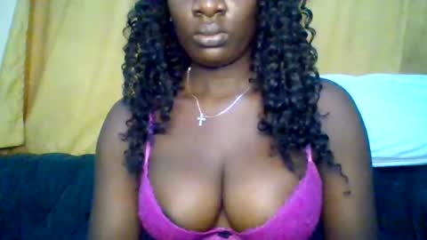 Snapshot of sexynatasha46 chatting on 01-08-25, 06:09 natasha online show from 01-08-25, 06:09