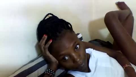 VIVIAN online show from 02-11-25, 12:48