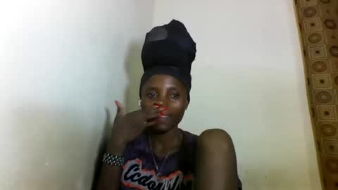 VIVIAN online show from 02-18-25, 02:59