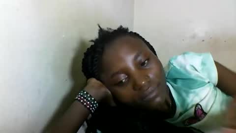 VIVIAN online show from 02-19-25, 05:16