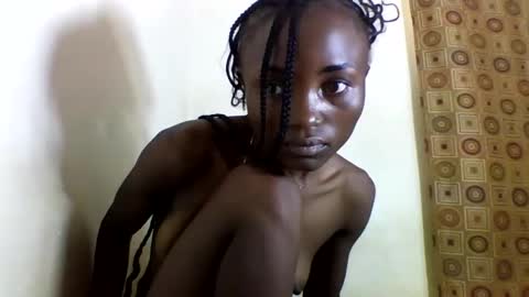 VIVIAN online show from 03-08-25, 08:22