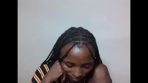 VIVIAN online show from 10-31-25, 07:04