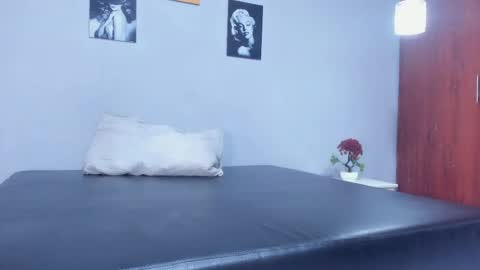 Snapshot of sexynova_93 chatting on 05-19-26, 01:56 sexynova 93 online show from 05-19-26, 01:56
