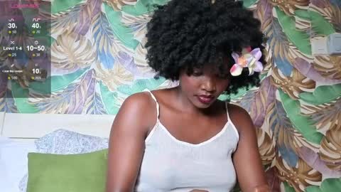 Snapshot of sexypetite_lee chatting on 06-06-26, 02:00 Lee online show from 06-06-26, 02:00