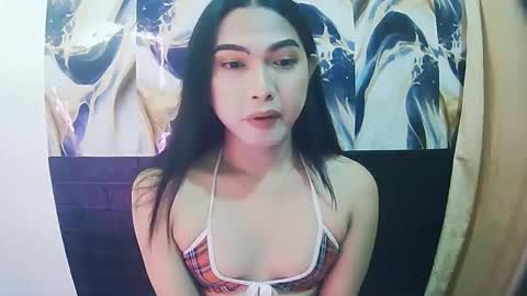 Snapshot of sexypetiteraine chatting on 04-28-26, 02:22 sexypetiteraine online show from 04-28-26, 02:22