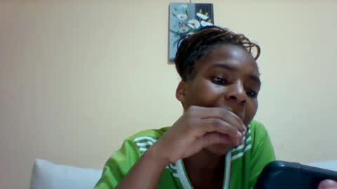 DOVY ACHIENG online show from 02-24-25, 06:47