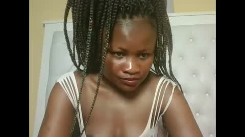 queenivy online show from 09-13-25, 07:24