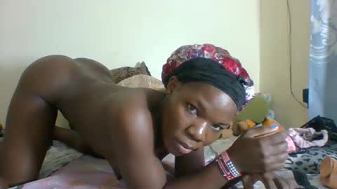 SARAH online show from 12-22-24, 03:22