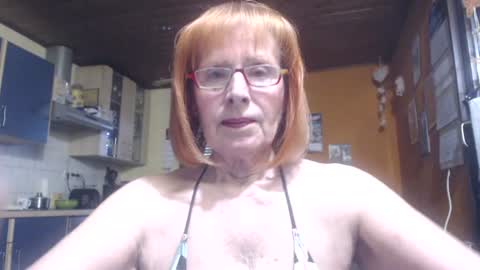 Snapshot of sexysilvie3112 chatting on 06-21-26, 01:57 Silvie online show from 06-21-26, 01:57