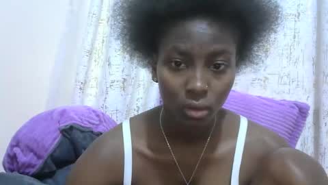 Snapshot of sexytinyy chatting on 10-02-25, 02:07 maria online show from 10-02-25, 02:07