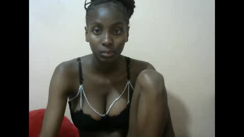 Snapshot of sexytinyy chatting on 05-22-26, 10:48 maria online show from 05-22-26, 10:48