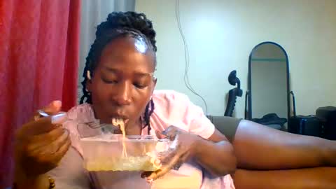Snapshot of sexyvivy chatting on 07-29-26, 03:54 VIVIAN online show from 07-29-26, 03:54
