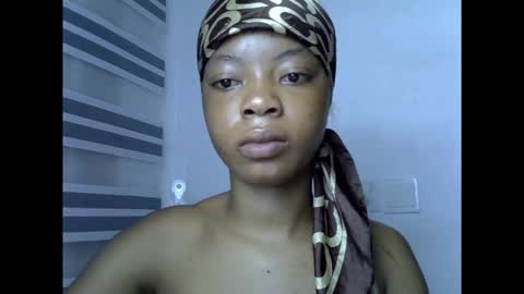 sexyxpeach online show from 12-01-25, 06:35