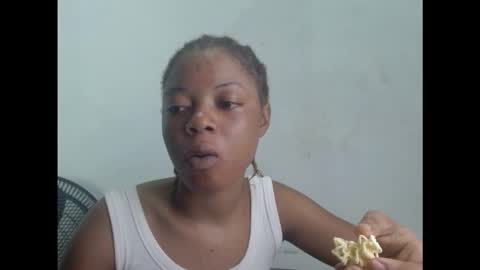 sexyxpeach online show from 12-17-25, 07:31