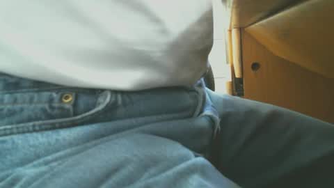 Bruce online show from 09-17-25, 05:36