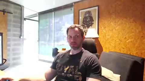 Snapshot of shad0w_hunter chatting on 04-14-26, 01:17 shad0w_hunter online show from 04-14-26, 01:17