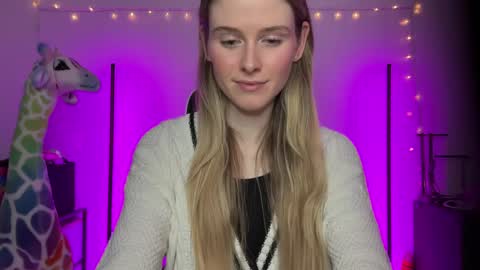 Snapshot of shadebabe chatting on 01-20-25, 02:22 shadebabe online show from 01-20-25, 02:22