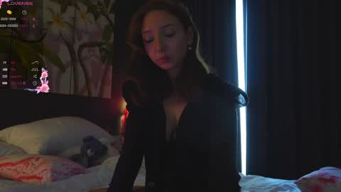 Snapshot of shadowladyyy chatting on 01-20-25, 08:52 Sindy and Nancy  Next stream 1 December  online show from 01-20-25, 08:52