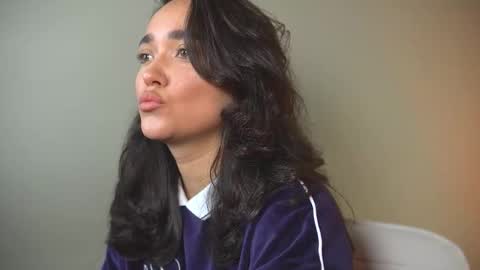 Snapshot of shadowlotus_ chatting on 12-17-25, 10:21 Lily online show from 12-17-25, 10:21