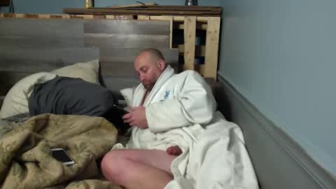 Snapshot of shadystl chatting on 12-22-24, 11:31 shadystl online show from 12-22-24, 11:31