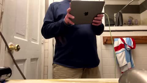 Snapshot of shadystl chatting on 01-15-25, 04:21 shadystl online show from 01-15-25, 04:21