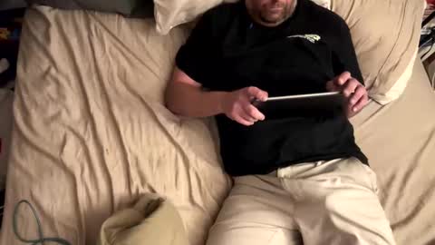 Snapshot of shadystl chatting on 10-21-25, 08:31 shadystl online show from 10-21-25, 08:31