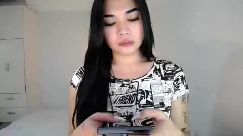 Snapshot of shaggynm505 chatting on 05-17-26, 07:17 Beautiful Angel online show from 05-17-26, 07:17