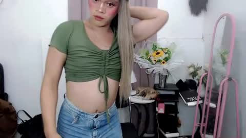 Snapshot of shaira_fucker chatting on 06-20-26, 12:08 shaira_fucker online show from 06-20-26, 12:08