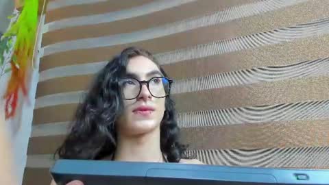 Snapshot of shammy_rosse chatting on 06-28-26, 12:49 shammy_rosse online show from 06-28-26, 12:49