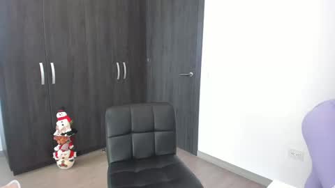 Snapshot of shanabellucy chatting on 12-20-24, 06:13 onlyfans shanabellucy online show from 12-20-24, 06:13