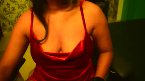 Snapshot of shanaya_indian chatting on 11-23-25, 02:17 shanaya indian online show from 11-23-25, 02:17
