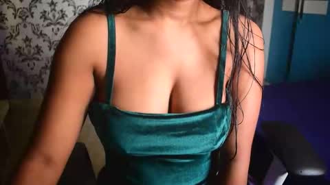 Snapshot of shanaya_indian chatting on 02-04-26, 04:07 shanaya indian online show from 02-04-26, 04:07