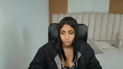 Snapshot of shaneelle chatting on 05-01-26, 12:10 shanelle online show from 05-01-26, 12:10