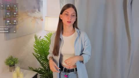 Snapshot of shanekahewko chatting on 05-08-26, 03:56 Christina online show from 05-08-26, 03:56