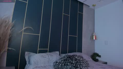 Shanell Moore online show from 12-19-25, 11:39