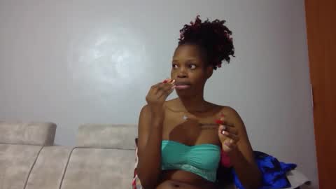 Snapshot of shania_sleigh chatting on 01-06-25, 09:54 shania_sleigh online show from 01-06-25, 09:54