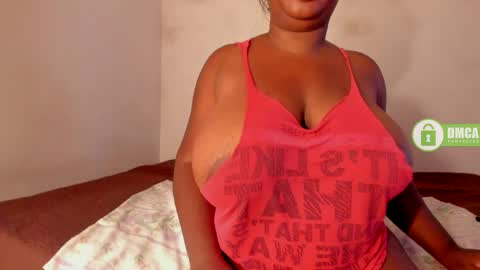 Snapshot of shaniblack chatting on 05-06-26, 08:25 Danna online show from 05-06-26, 08:25
