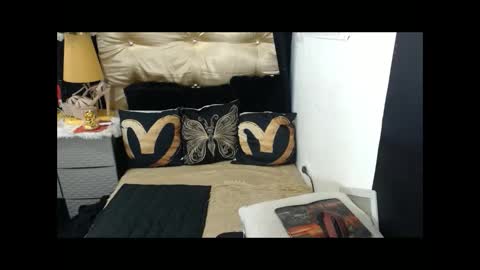 Snapshot of shanleehotcreammy chatting on 12-16-25, 11:43 shanleehotcreammy online show from 12-16-25, 11:43