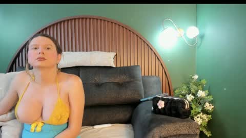 Snapshot of shannel__queen chatting on 05-06-26, 07:19 shannel__queen online show from 05-06-26, 07:19