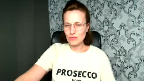Shannen online show from 06-14-26, 11:23