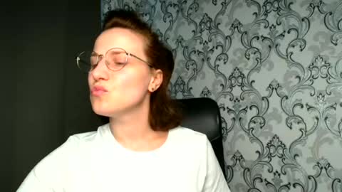 Shannen online show from 06-15-26, 11:23