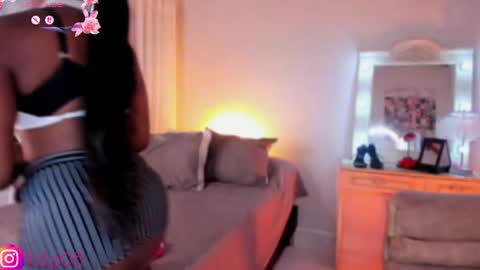 Shannol online show from 04-22-26, 01:19