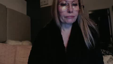 Snapshot of shannon07 chatting on 01-01-25, 08:02 Shannon07 online show from 01-01-25, 08:02