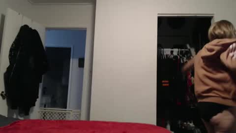 Snapshot of shannon07 chatting on 02-07-25, 03:41 Shannon07 online show from 02-07-25, 03:41