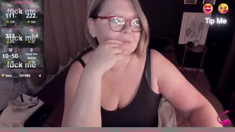 Shannon online show from 09-18-25, 01:24