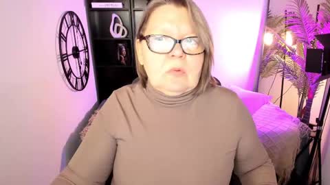 Shannon online show from 04-13-26, 12:54