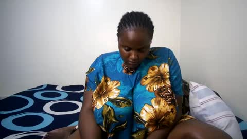 shanny_123 online show from 07-06-26, 12:13