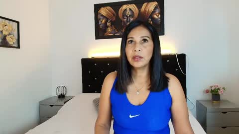 Snapshot of shanon_mature_ chatting on 05-18-26, 06:58 Shanon online show from 05-18-26, 06:58
