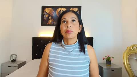 Snapshot of shanon_mature_ chatting on 06-02-26, 06:54 Shanon online show from 06-02-26, 06:54